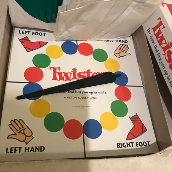 Complete Twister Game - Picture 4 of 4